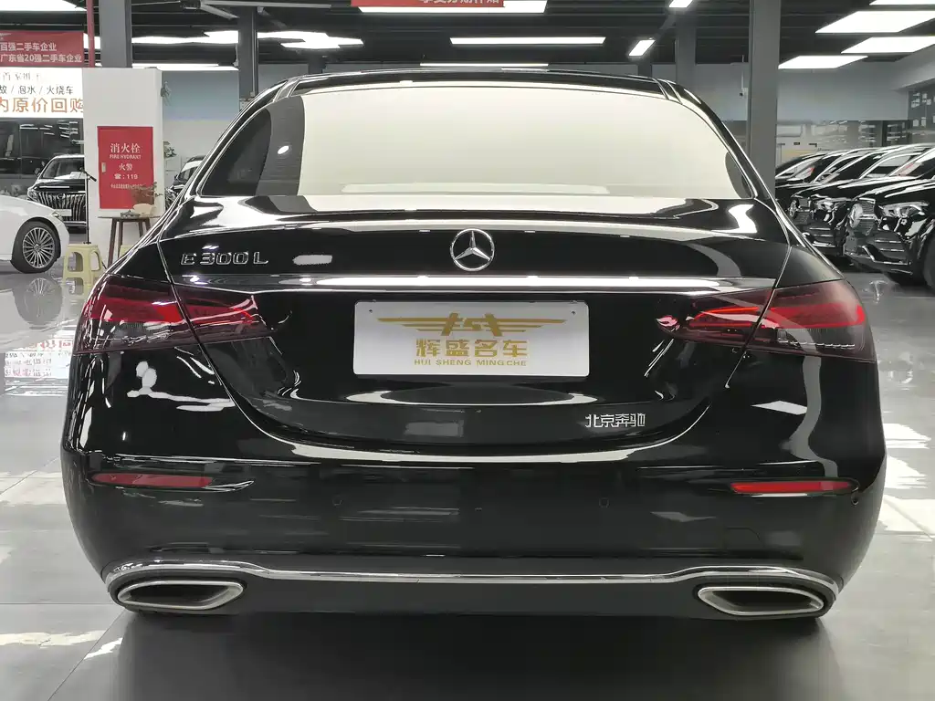Mercedes-Benz E-Class 2023 — фото 13