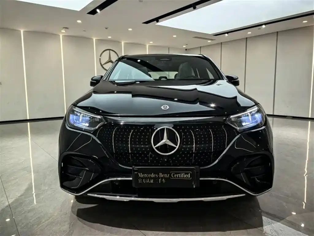Mercedes-Benz EQE SUV 2025