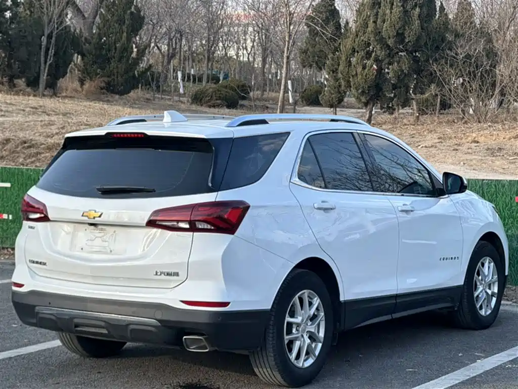 Chevrolet Equinox 2022 — фото 25