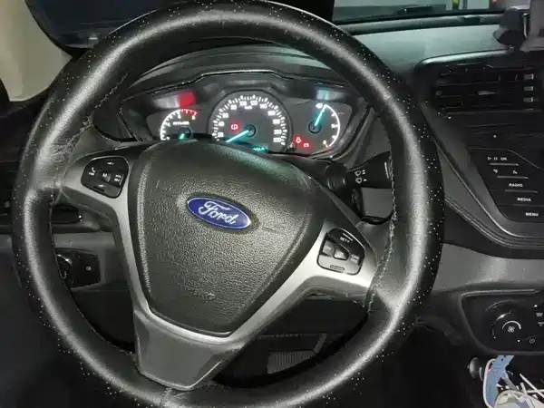 Ford Escort 2016