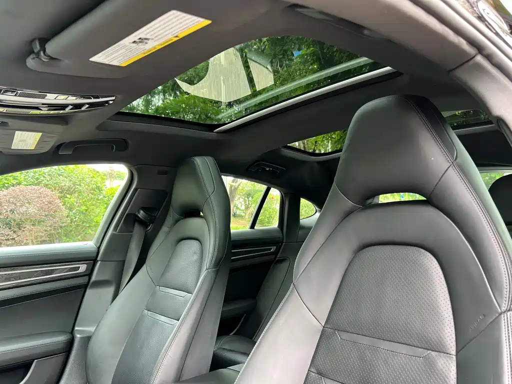 Porsche Panamera 2018 — фото 14