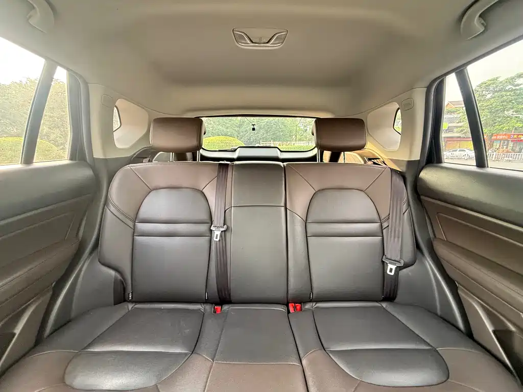 GAC Motor GS4 Hybrid 2019 — фото 12