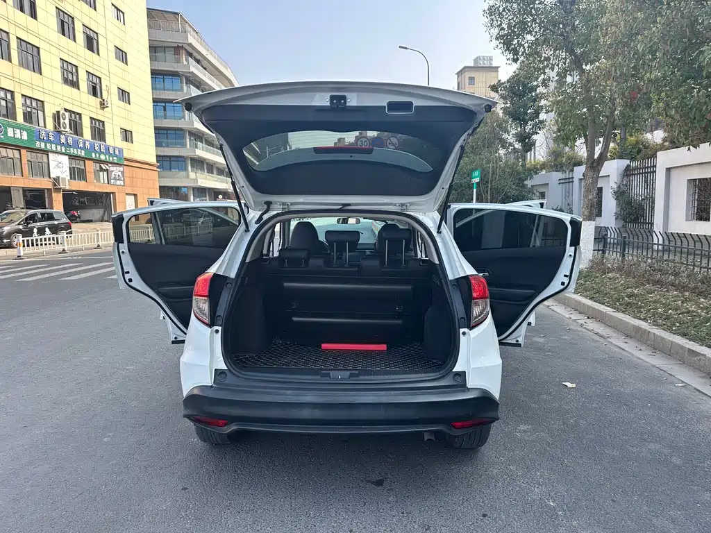Honda Vezel 2019 — фото 10