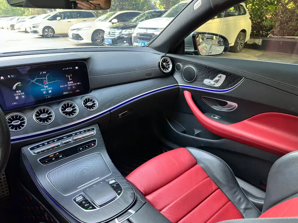 Mercedes-Benz E-Class 2021 — фото 17