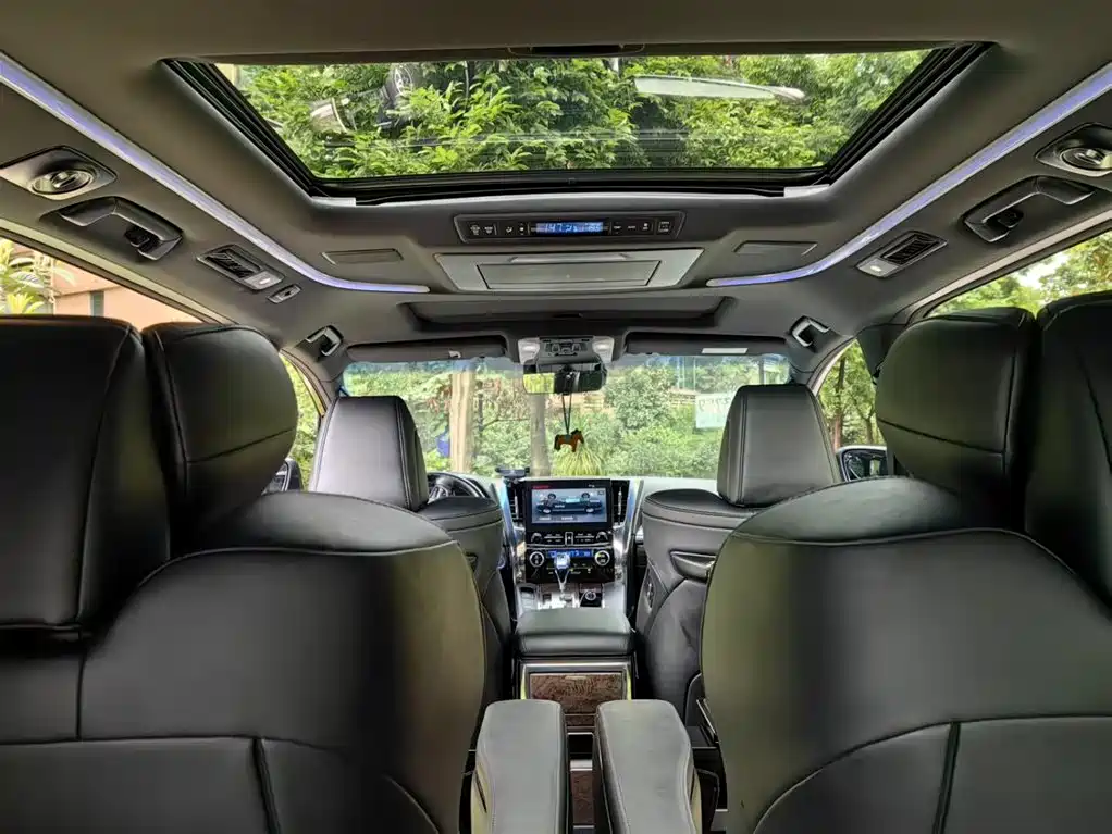 Toyota Vellfire 2020 — фото 7