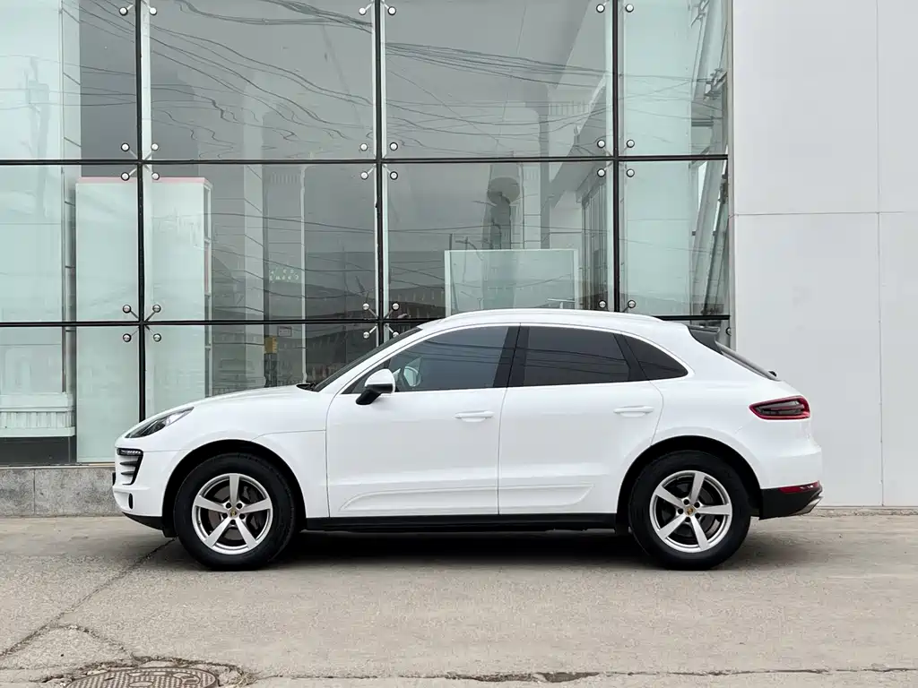 Porsche Macan 2018 — фото 8
