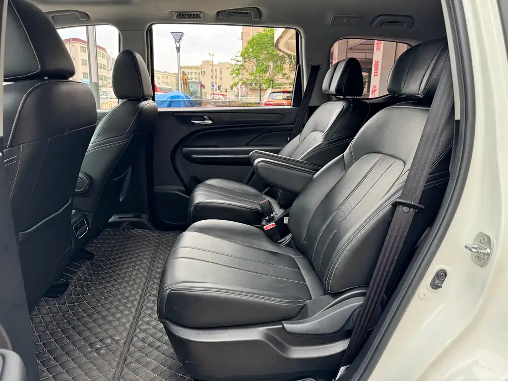 GAC Motor Trumpchi M6 2020 — фото 14