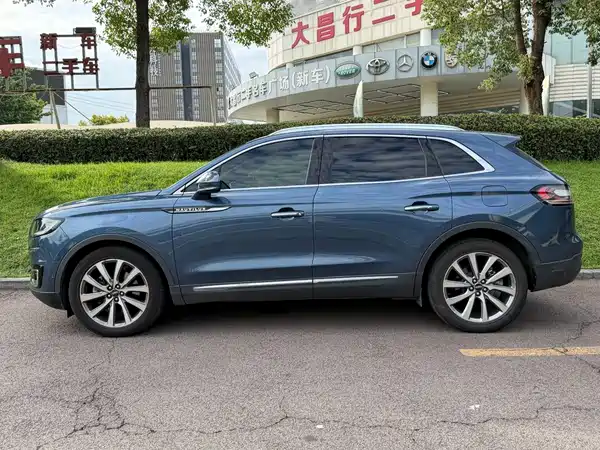 Lincoln Nautilus 2019