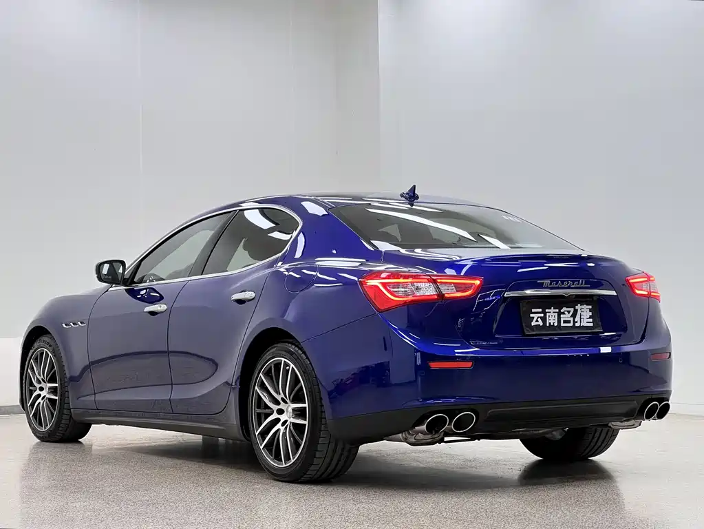 Maserati Ghibli 2017 — фото 5