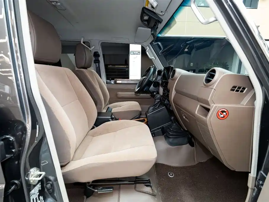 Toyota Land Cruiser 2025 — фото 9