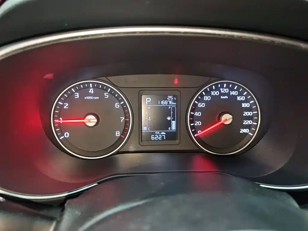 Kia KX3 2016
