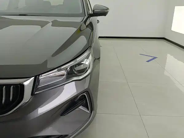 Geely Emgrand 2024