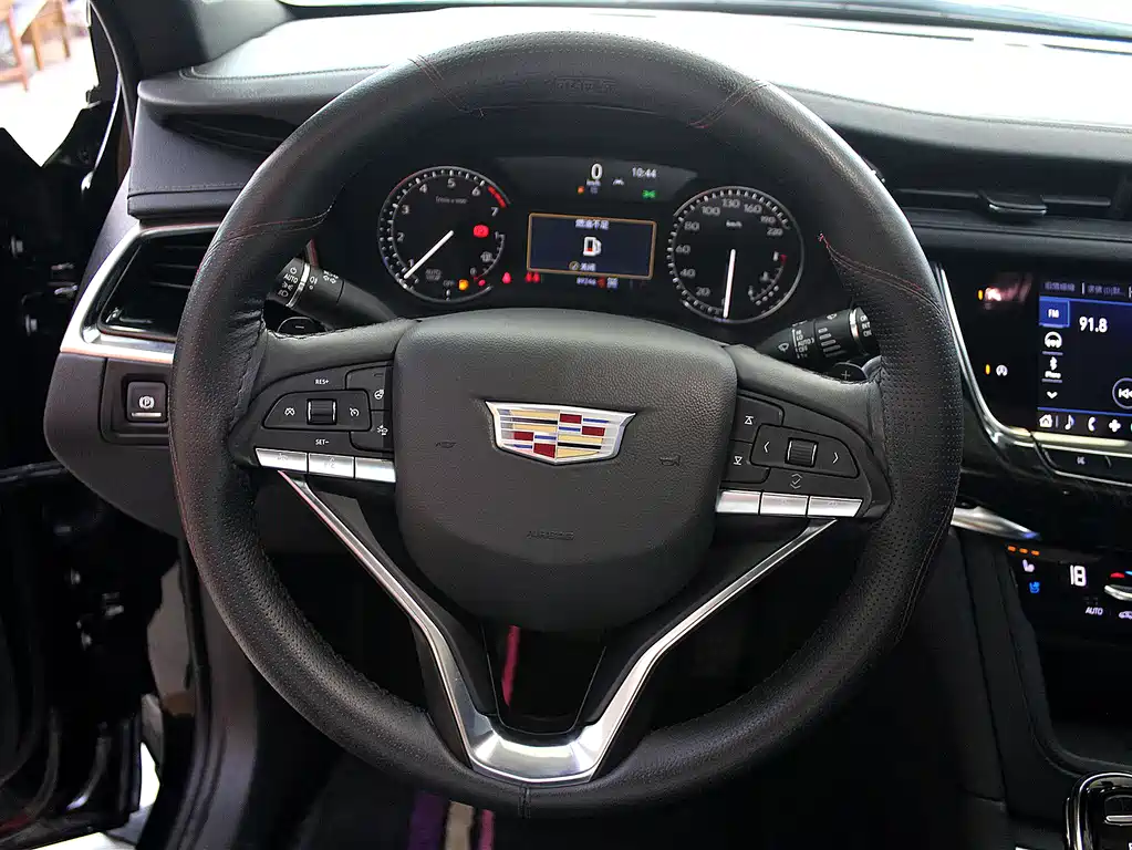 Cadillac XT6 2021 — фото 14