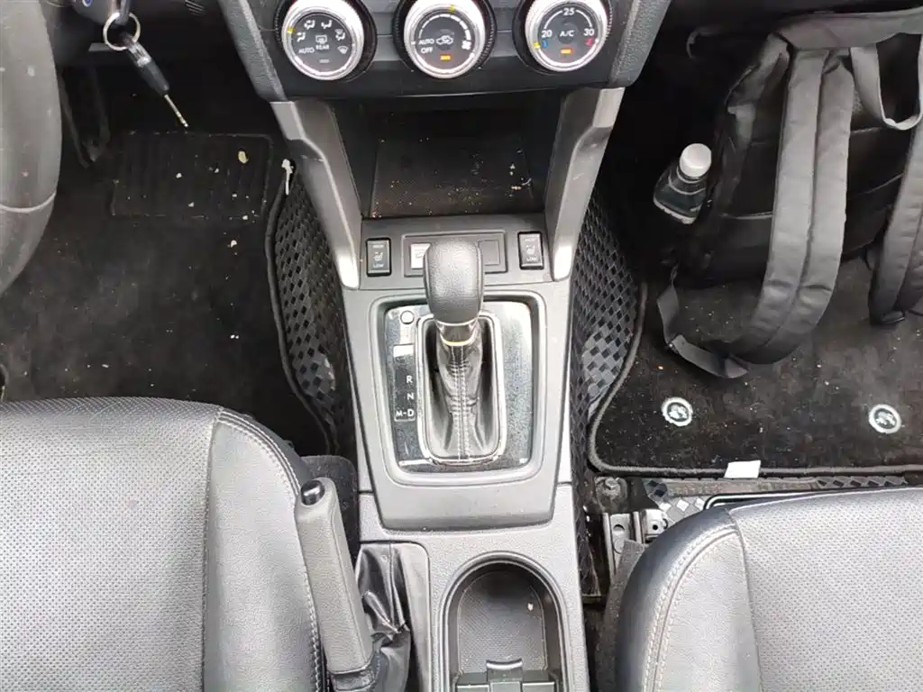 Subaru Forester 2016 — фото 14