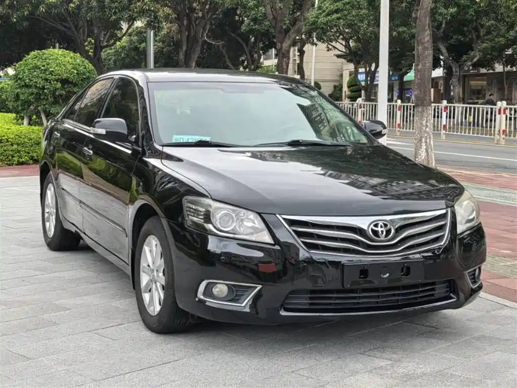 Toyota Camry 2013 — фото 3