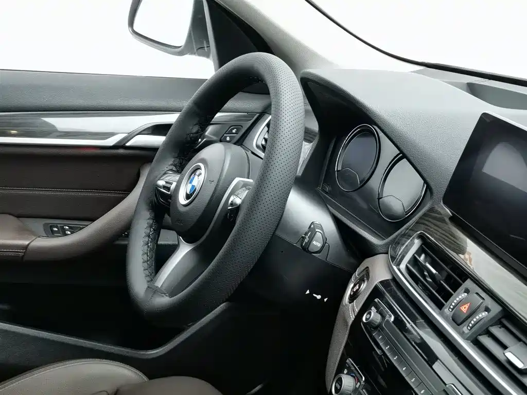 BMW X1 2020 — фото 22
