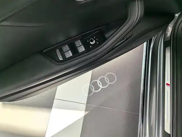 Audi A4L 2024