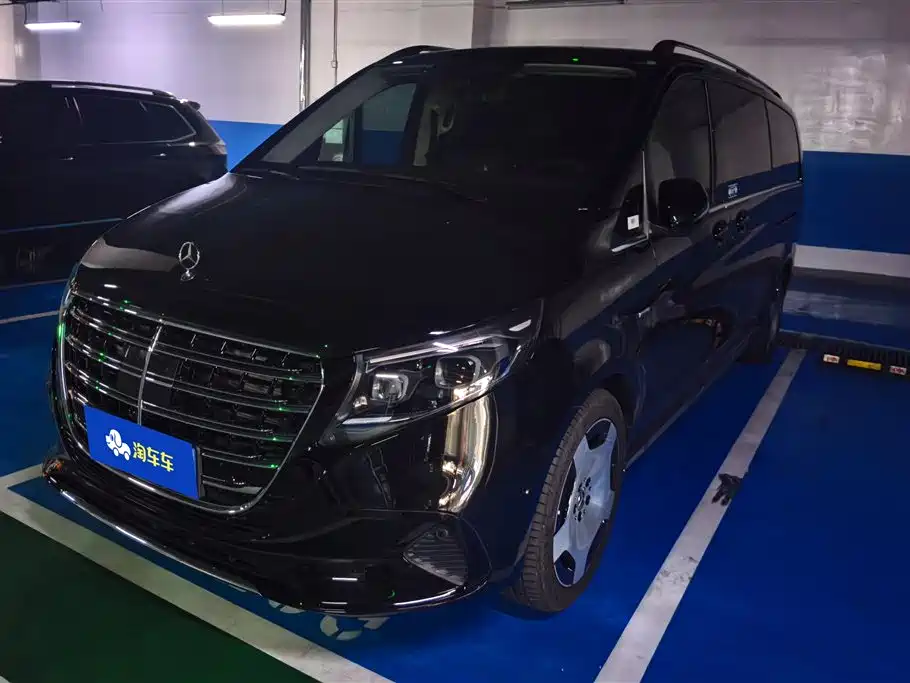 Mercedes-Benz V-Class 2025