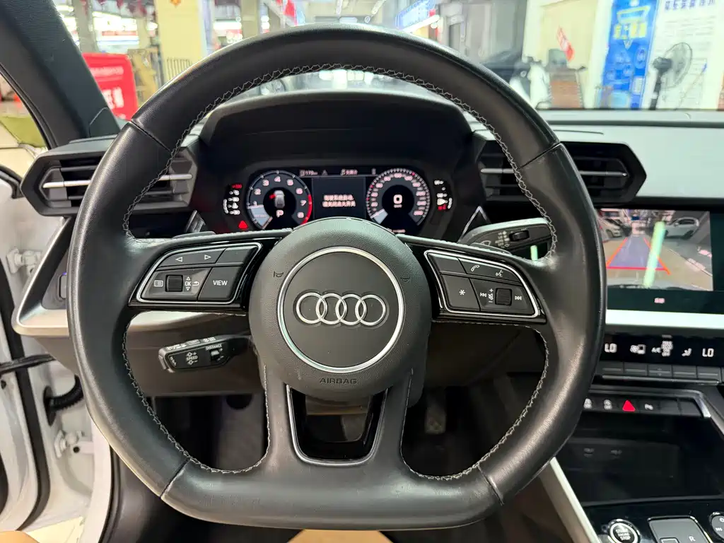 Audi A3 2023 — фото 16