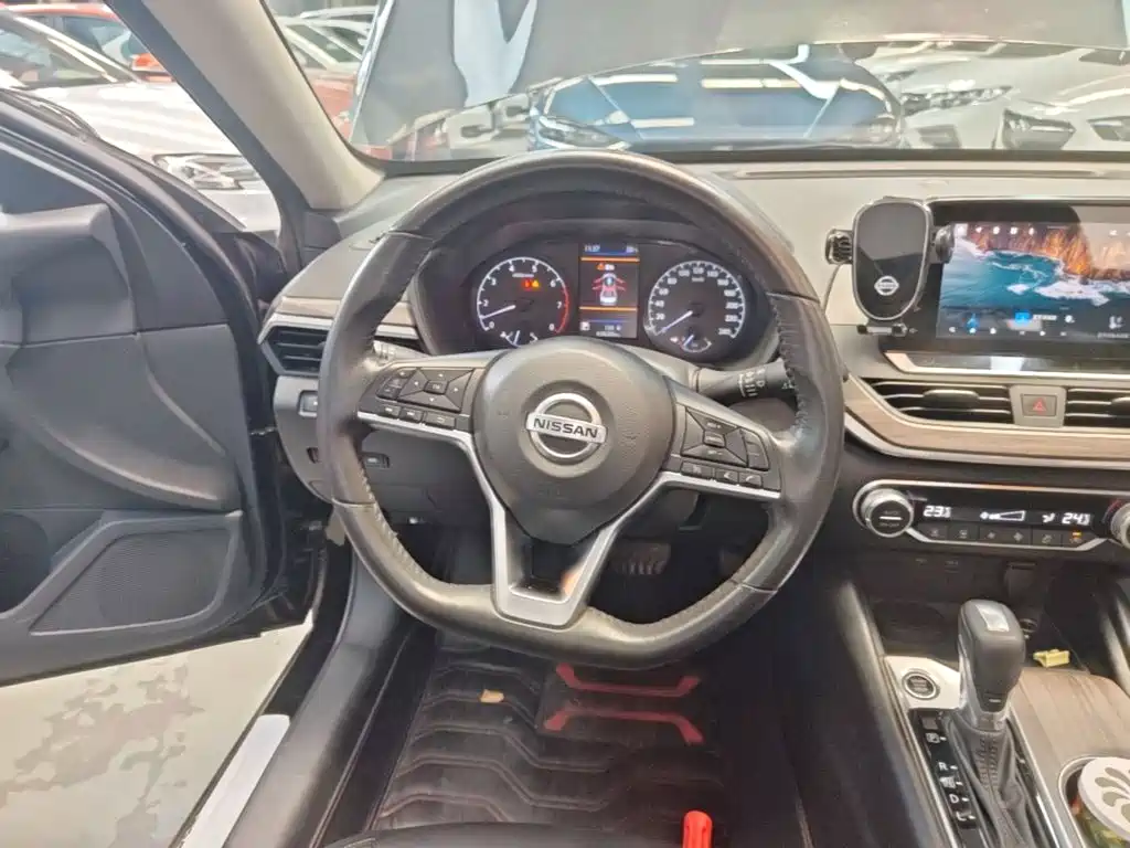 Nissan Teana 2021 — фото 11