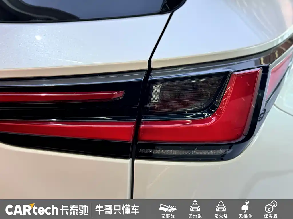 Lexus NX 2022 — фото 12