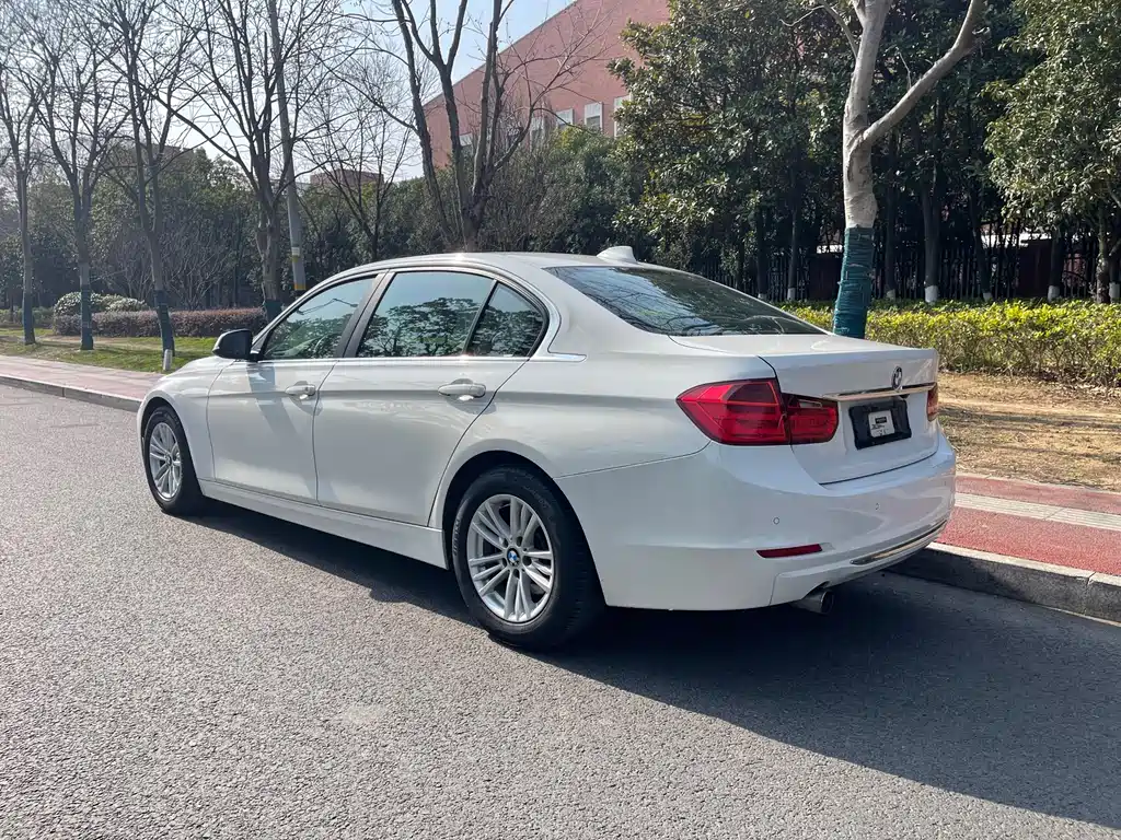 BMW 3 Series 2014 — фото 13