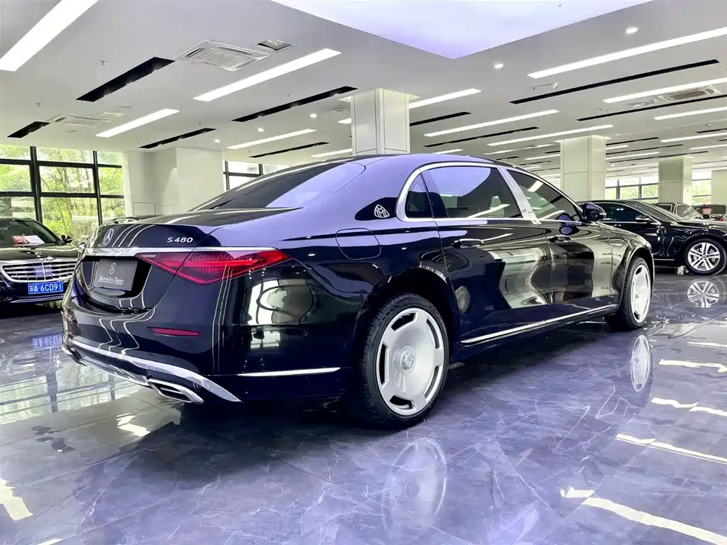 Mercedes-Benz S-Class 2023