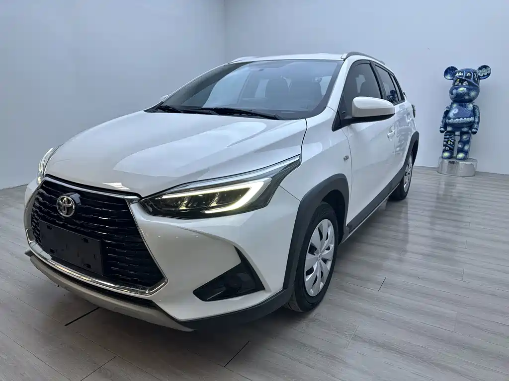 Toyota Yaris L 2022
