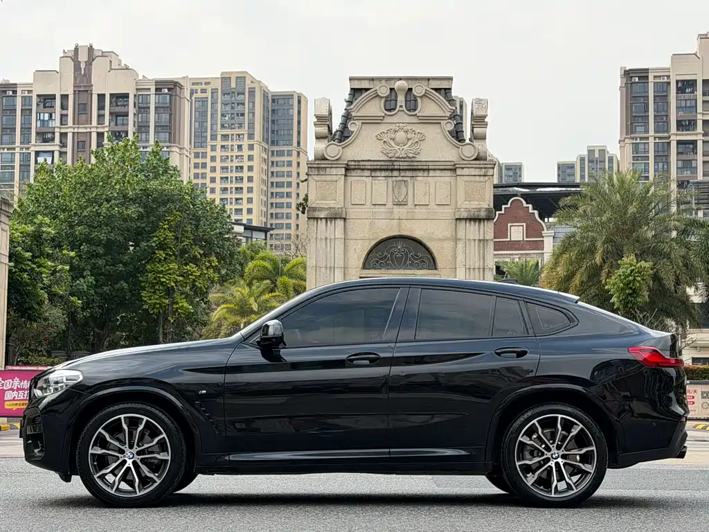 BMW X4 2021 — фото 14