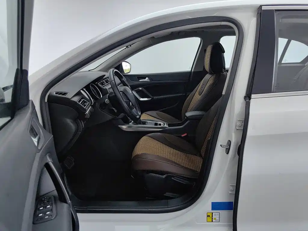 Peugeot 408 2015 — фото 10