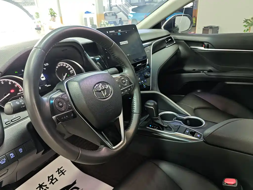 Toyota Camry 2023