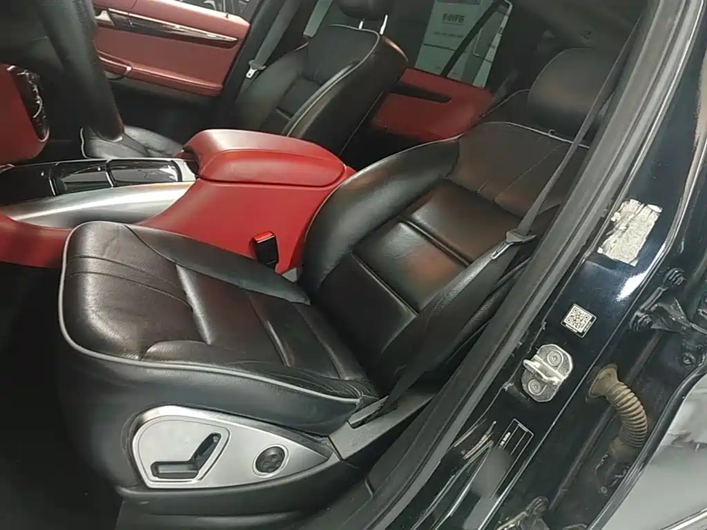 Mercedes-Benz R-Class 2016 — фото 15