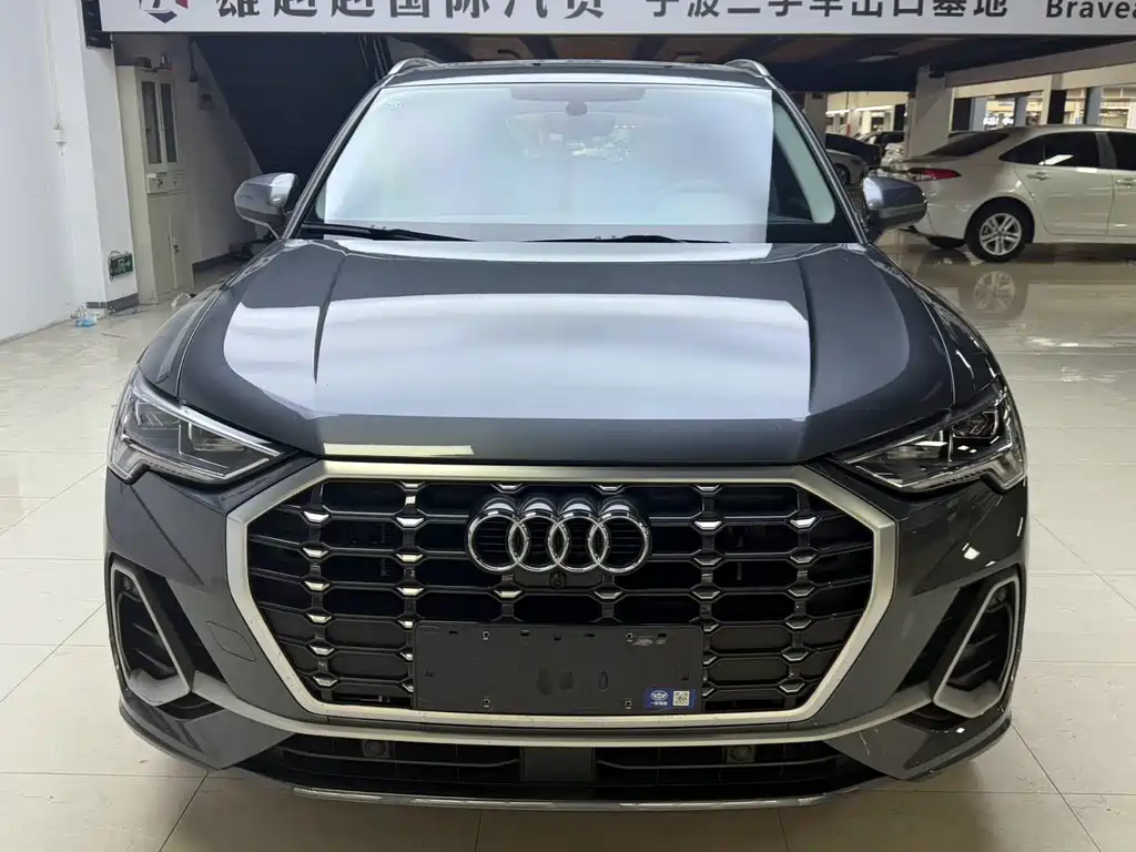 Audi Q3 2023 — фото 2