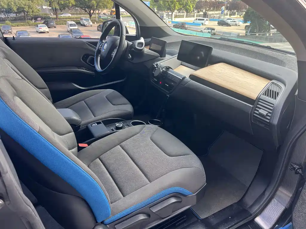 BMW i3 2017 — фото 12