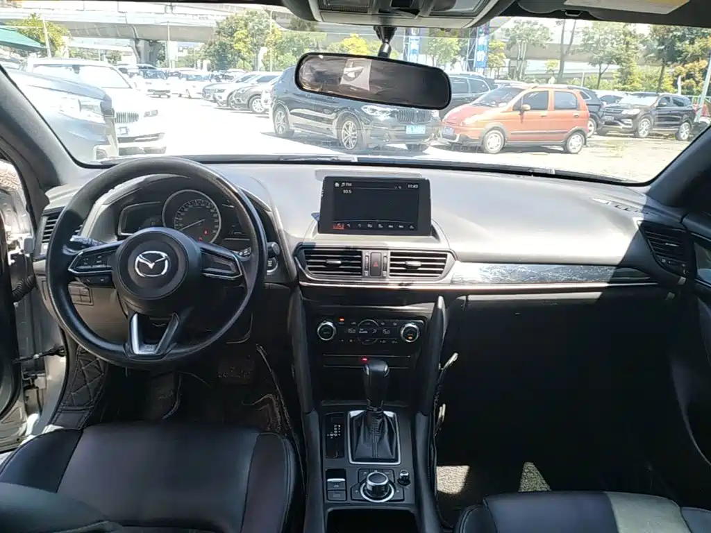 Mazda CX-4 2020 — фото 10