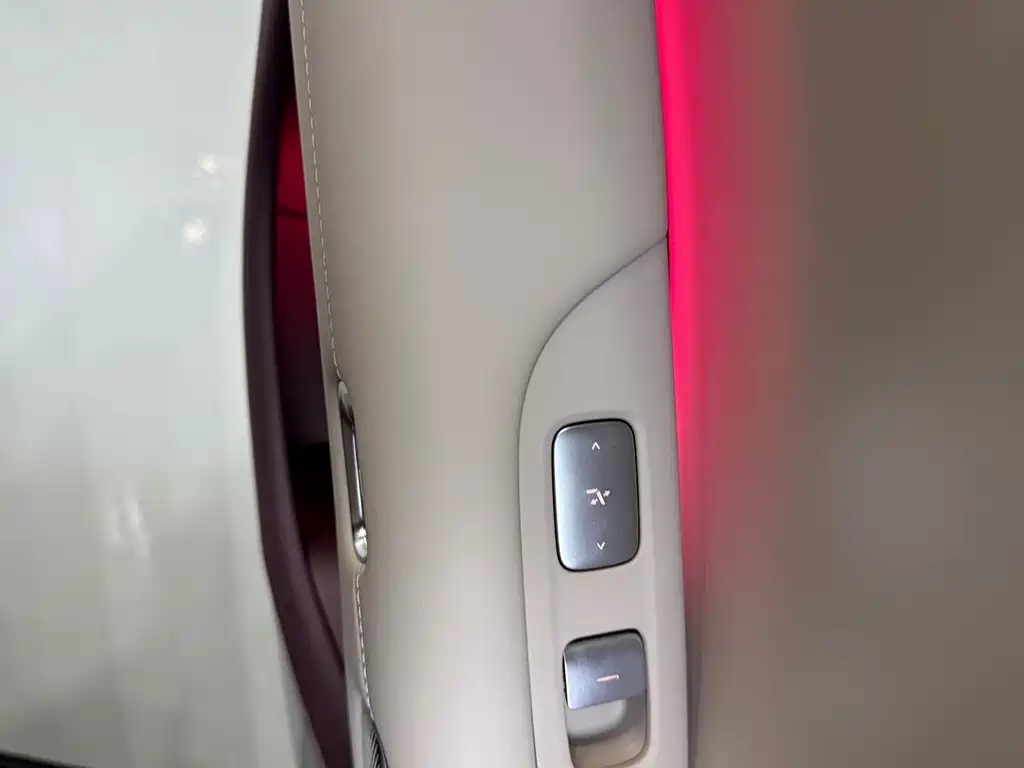 Xiaomi YU7 2025 — фото 7