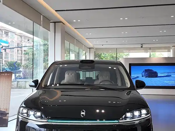 Luxeed V9 2026