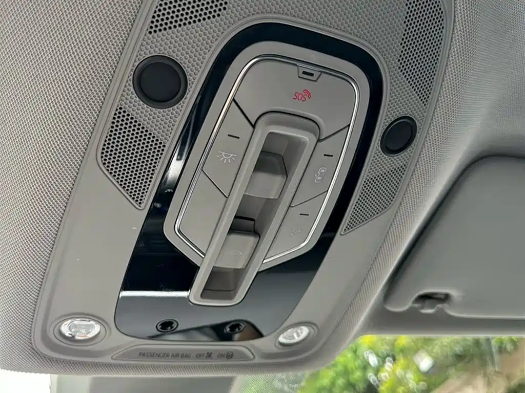 Audi Q5L 2021 — фото 17