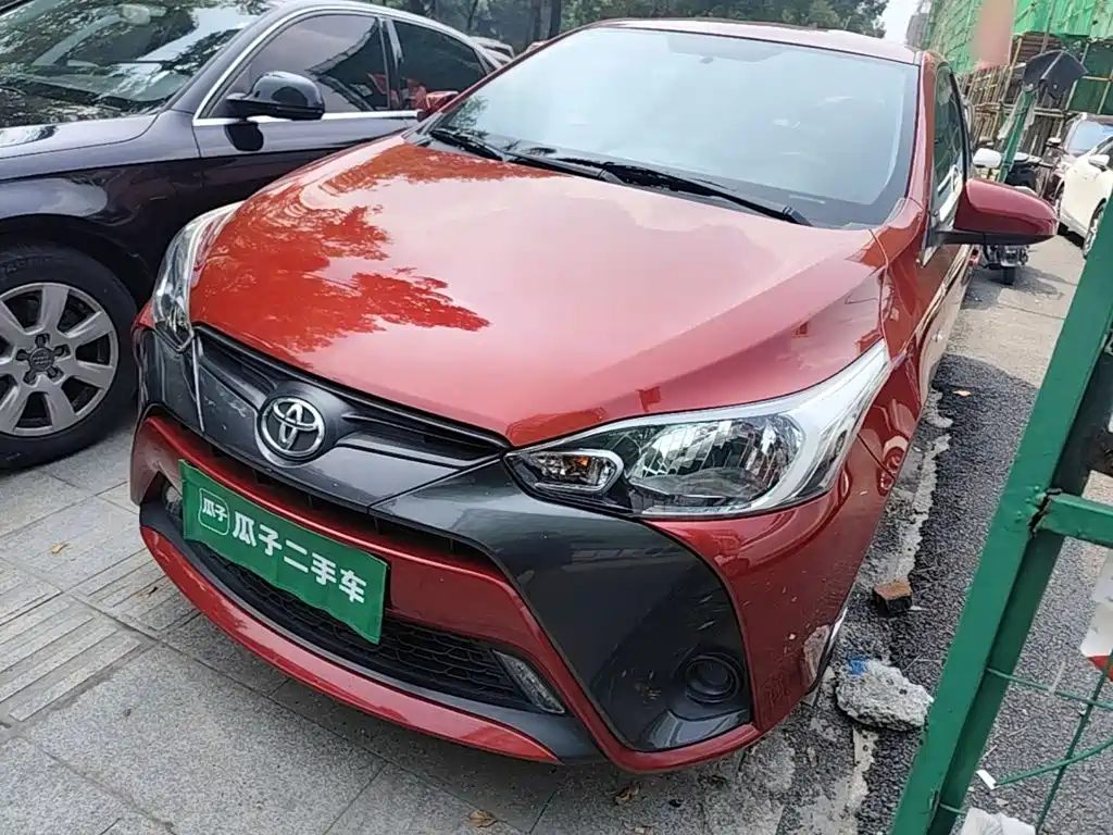 Toyota Yaris L 2020 — фото 1