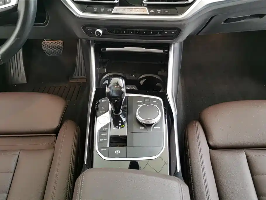 BMW 3 Series 2020 — фото 16
