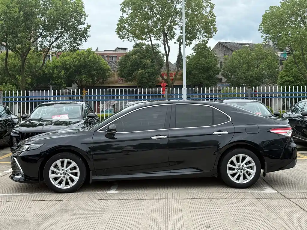 Toyota Camry 2022