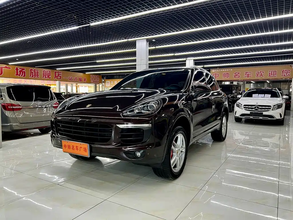 Porsche Cayenne 2017 — фото 1