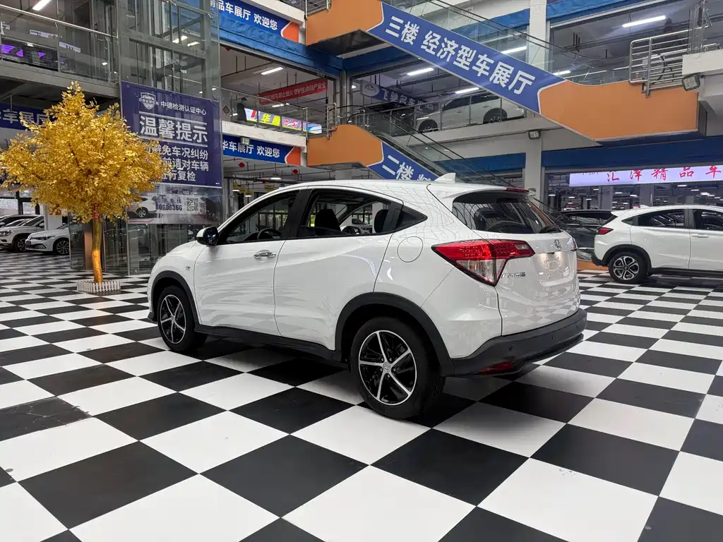 Honda Vezel 2022 — фото 10