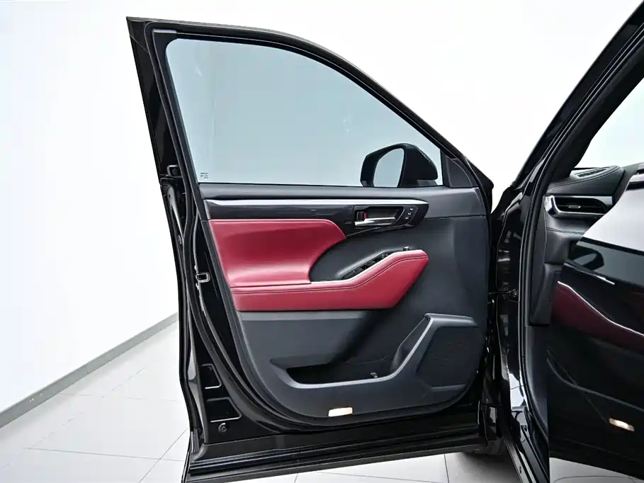 Toyota Crown Kluger 2021 — фото 20