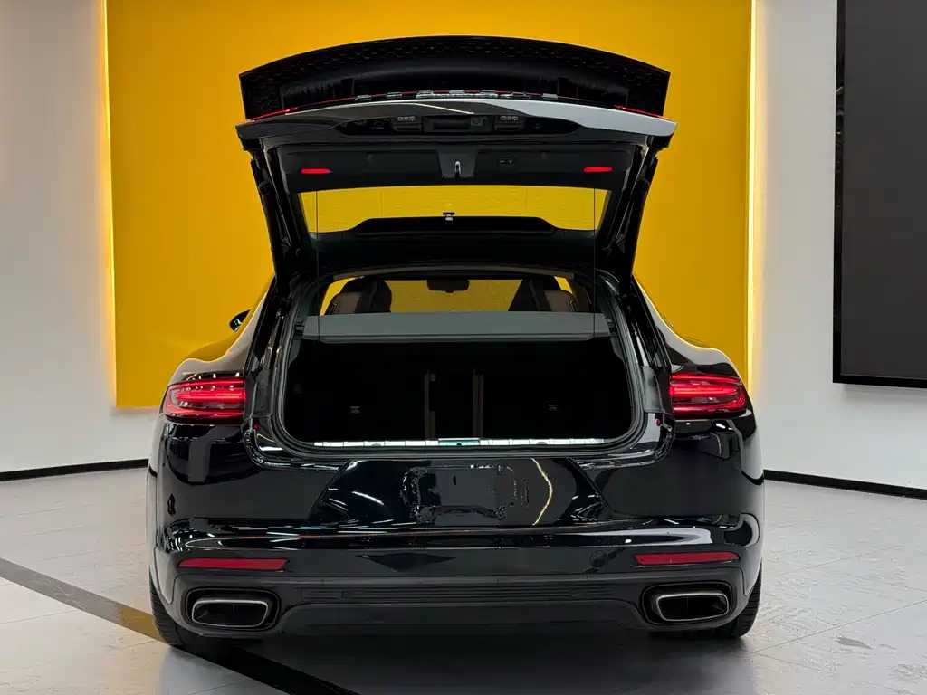 Porsche Panamera 2018 — фото 8