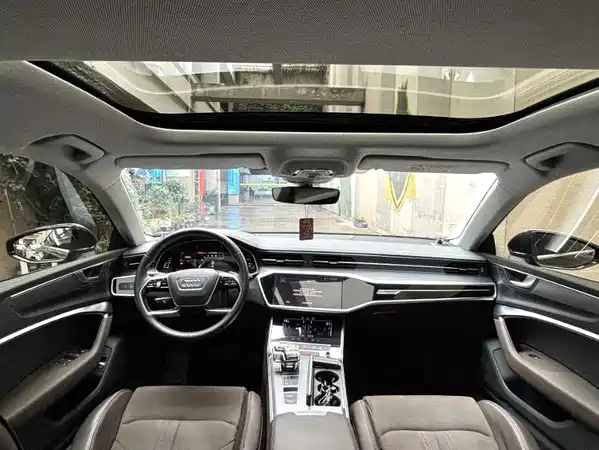 Audi A7L 2024