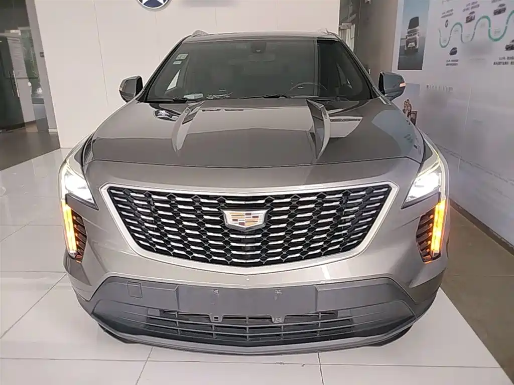 Cadillac XT4 2019 — фото 3