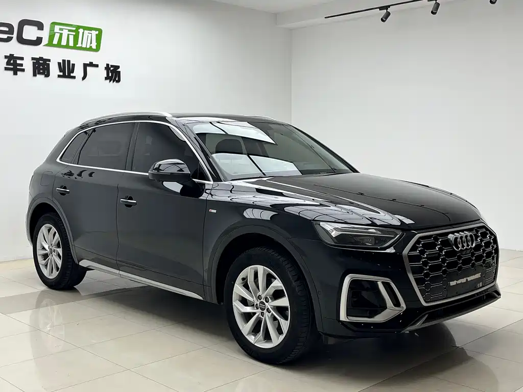 Audi Q5L 2022