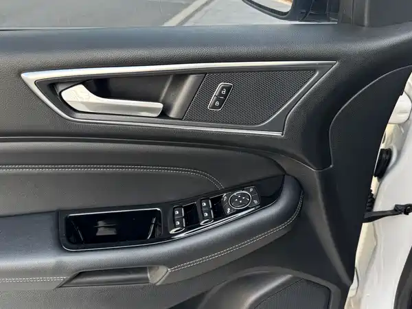 Ford Edge 2016