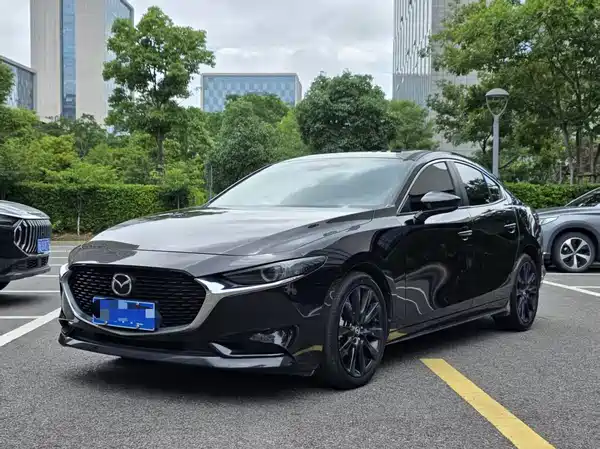 Mazda 3 Axela 2023